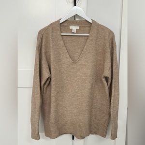 Beige H&M sweater